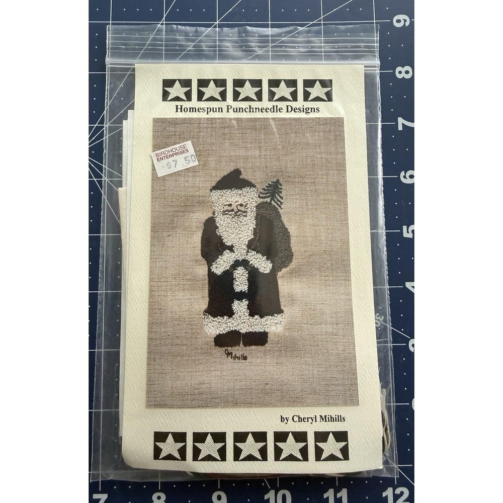 Homespun Punchneedle Designs Kit ~ SANTA & WREATH by Cheryl Mihills‎
